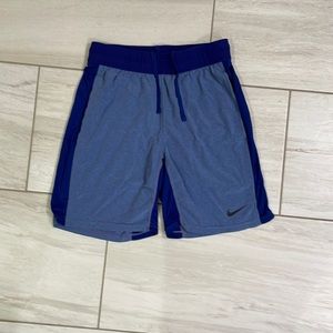 Mens Nike shorts, size small